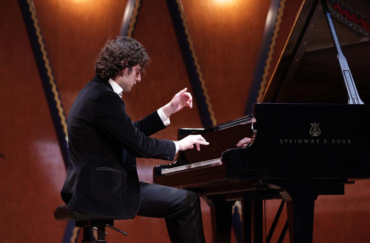 Aidan Mikdad from the Netherlands performs during the Sunday afternoon Screening Audition at Pepsico Recital Hall at TCU in Fort Worth, Tx. (Photo by Ralph Lauer)